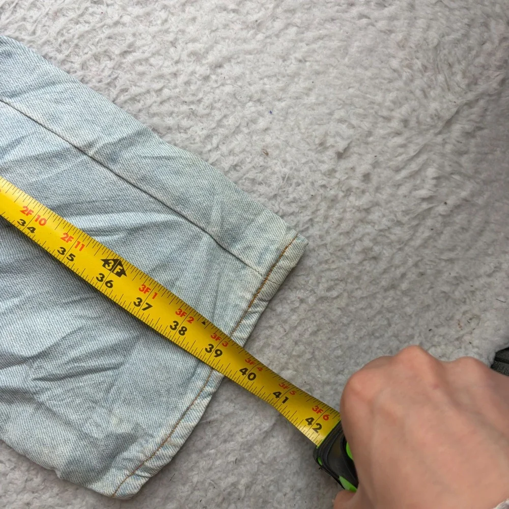 Vintage Levis 501xx Denim Jeans Made in USA Mens 33x30 (31x30) Button Fly